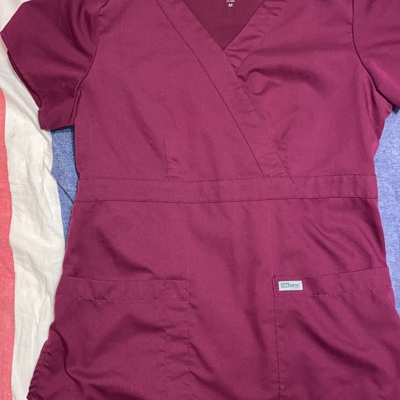 Greys Anatomy Scrub Top. - Picture 1 of 2